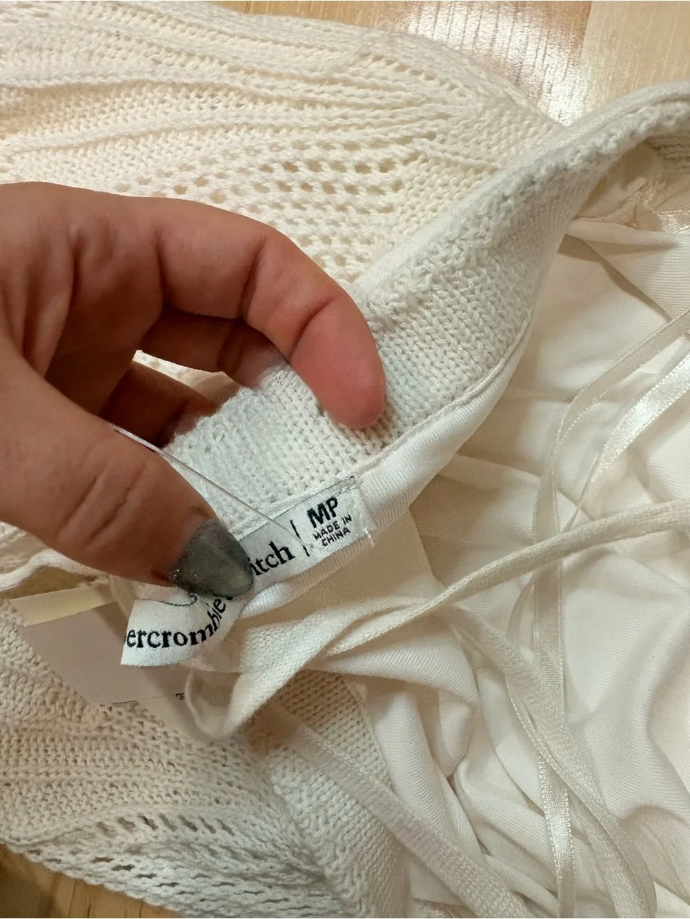 Abercrombie & Fitch lightweight crochet